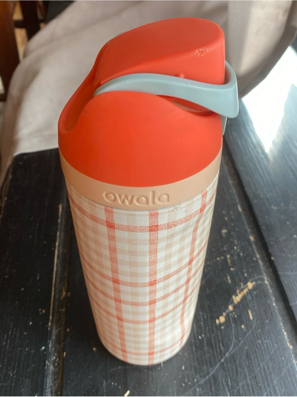 Owala Coral Plaid Insulated Bottle with Light Blue Carry Loop